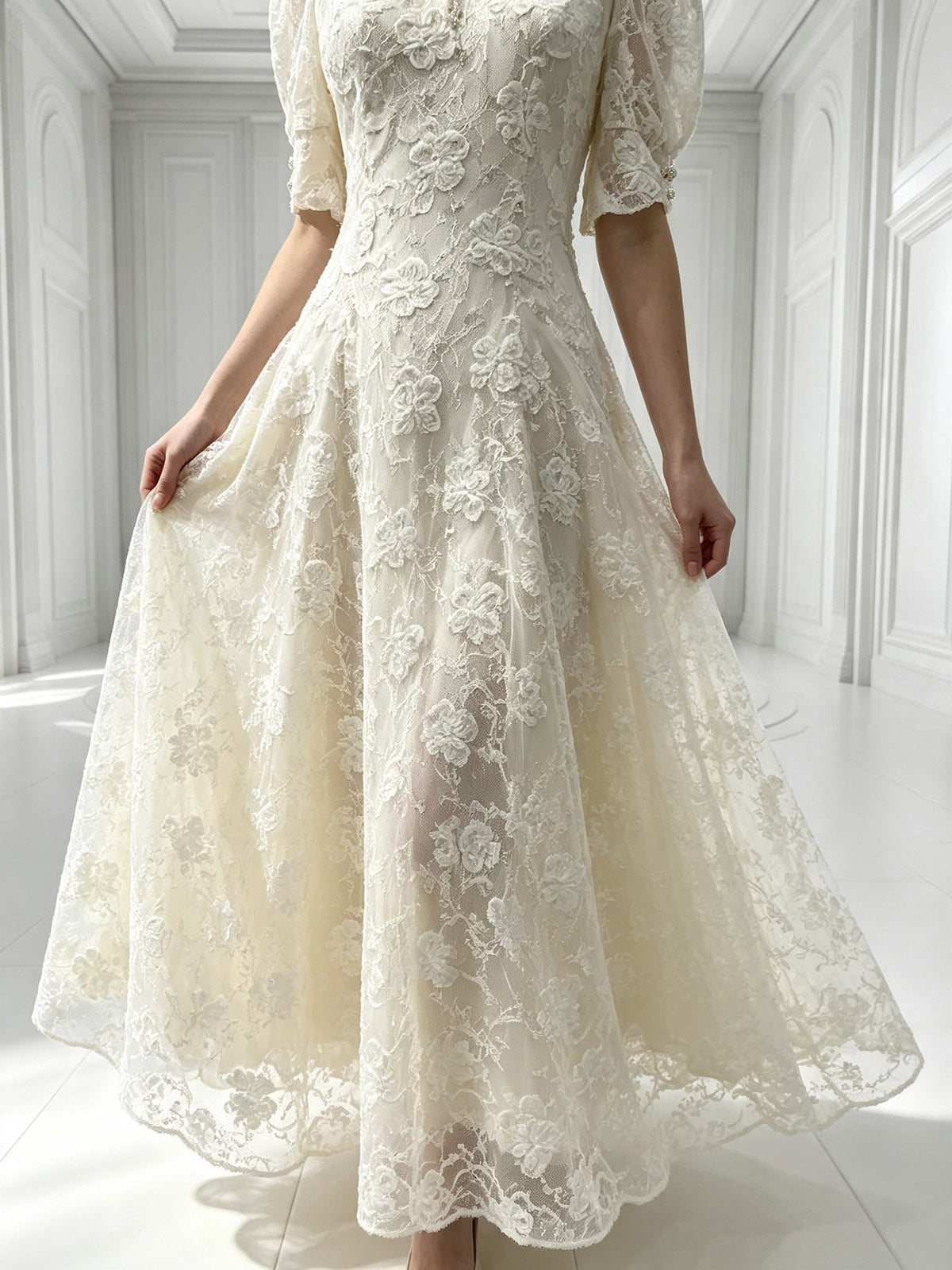 Elegant Ivory Lace Formal Dress with Floral Appliqué Puff Sleeves Long Gown
