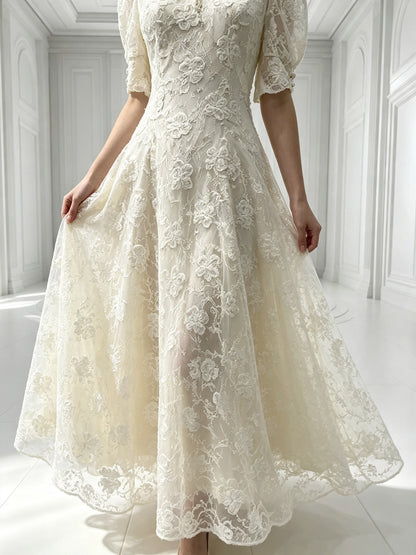 Elegant Ivory Lace Formal Dress with Floral Appliqué Puff Sleeves Long Gown
